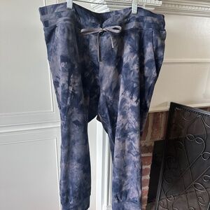 Lululemon High Rise Joggers